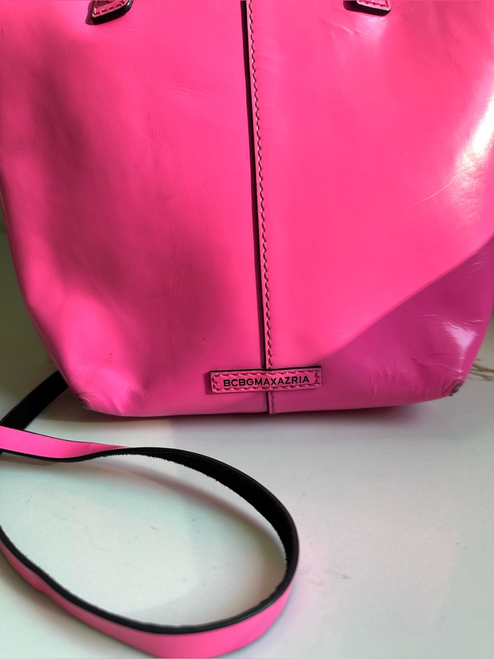 BCBGMaxAzria Hot Pink Crossbody satchel - Picture 3 of 9